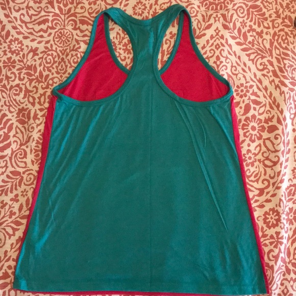 Nike tank top - Picture 3 of 3